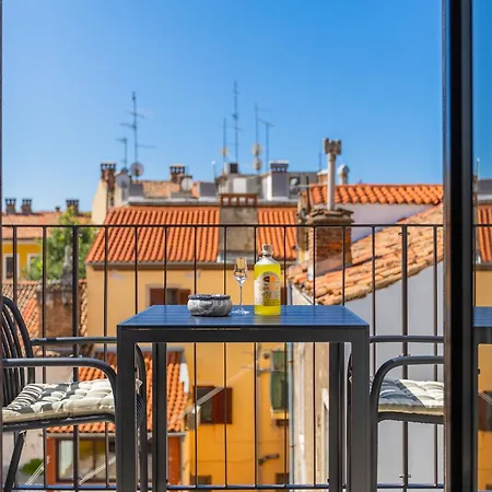 Posh - Luxury Apartment Pula
