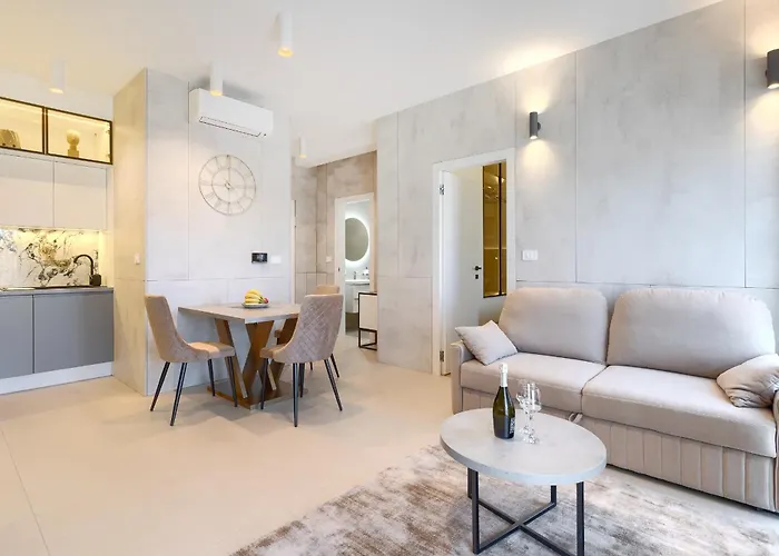 Posh - Luxury Apartament Pula